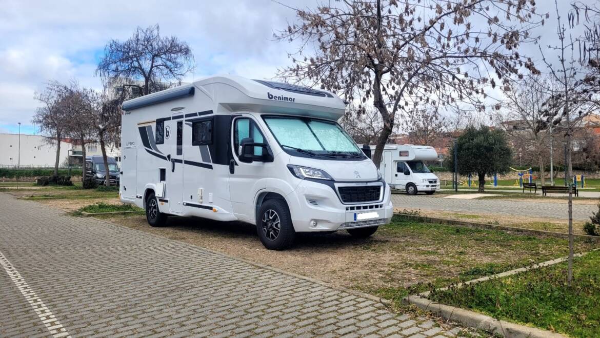 Preguntas Frecuentes para Organizar tu Viaje en Autocaravana: Todo lo que Necesitas Saber